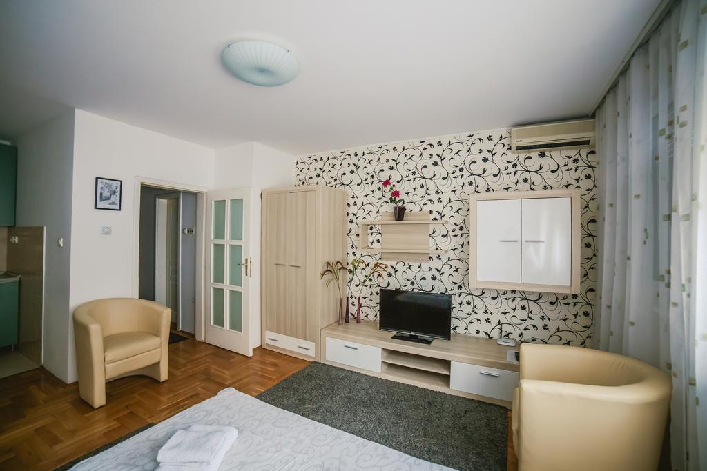Apartment Stela เบลเกรด ภายนอก รูปภาพ