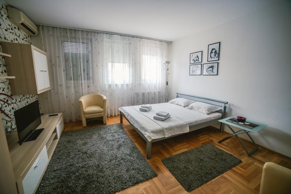 Apartment Stela เบลเกรด ภายนอก รูปภาพ